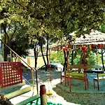 Ramo's Beachside Retreat - Cozy 2 Bedroom * Vlora
