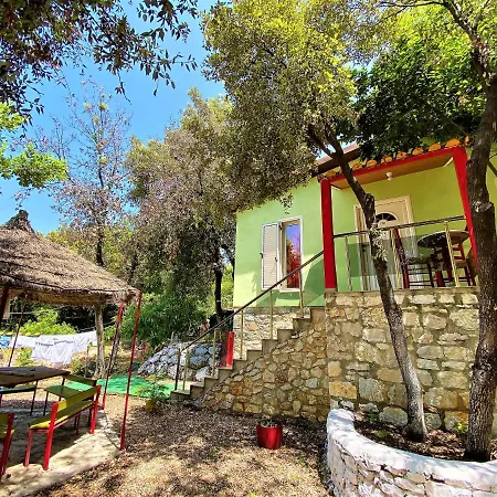 Ramo's Beachside Retreat - Cozy 2 Bedroom Holiday home *